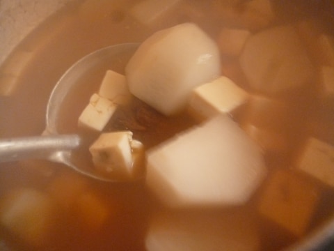 里芋・豆腐の味噌汁